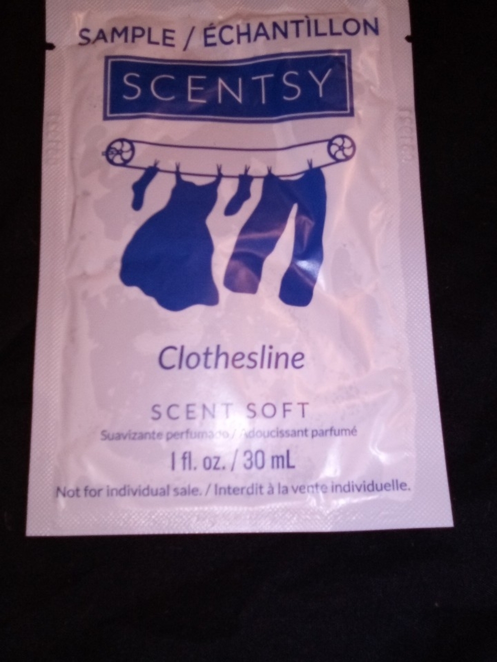 Scentsy Clothesline Scent Sachet - White & Blue